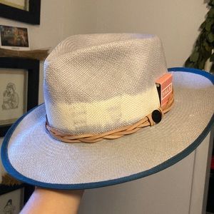 Goorin Bros straw hat 🎭